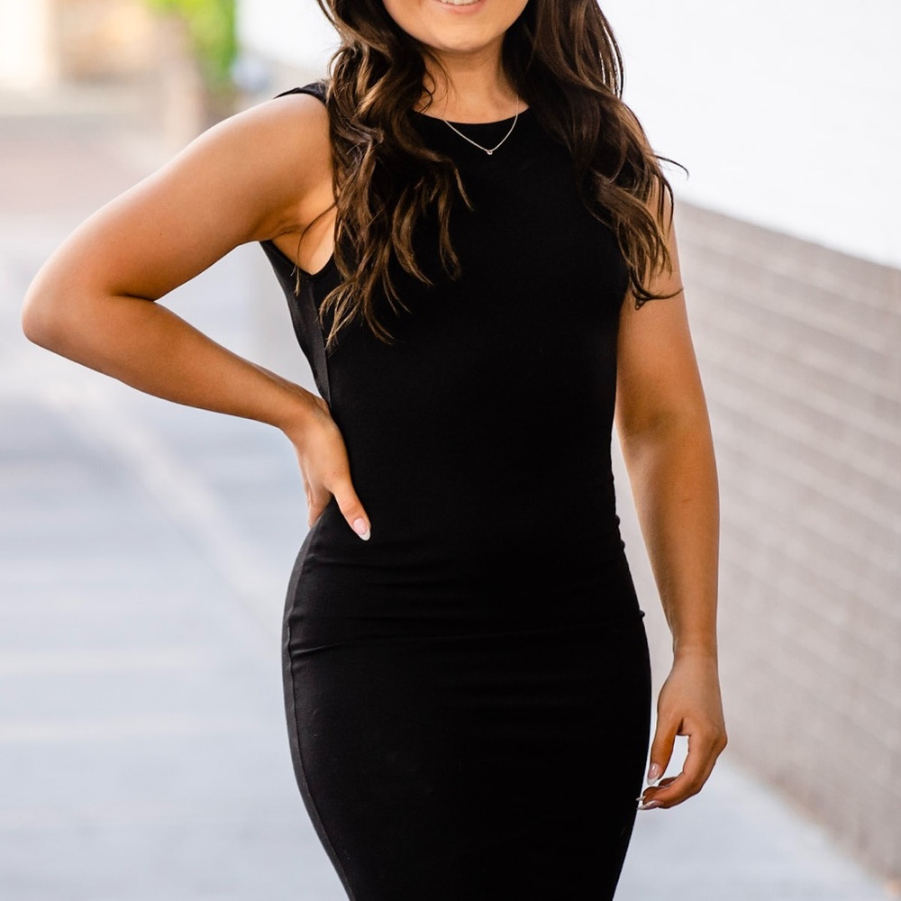 Blackless midi bodycon dress